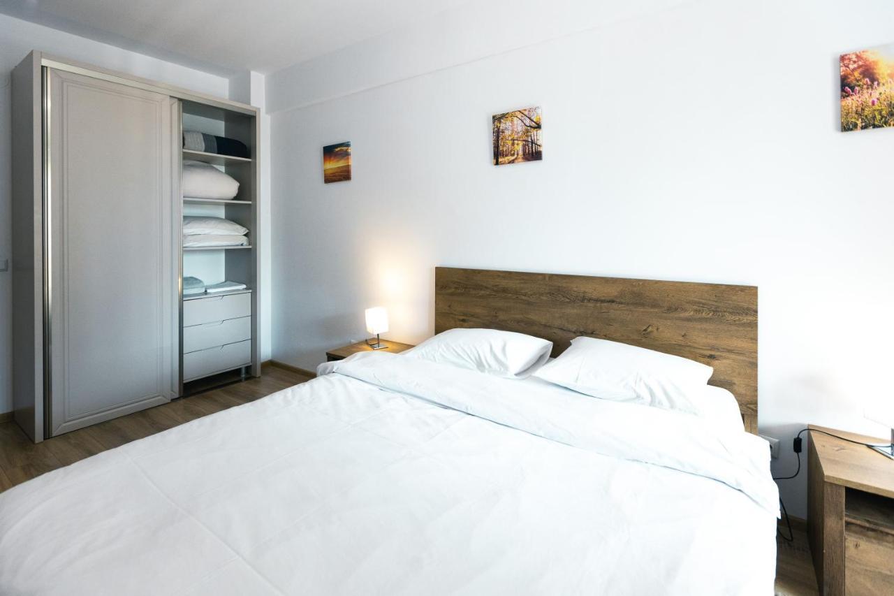 Rivera Apartments - Premium Accomodation Iasi Eksteriør billede